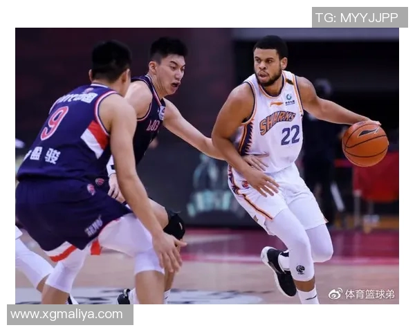 上海篮球队技术水平创新高引发关注助力球队崛起与未来发展